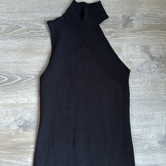 ALICE + OLIVIA Kiki Cut Out Sleeveless Dress in Black - Picture 4 of 13